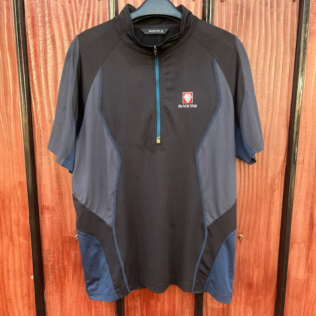 baselayer blackyak outdoor
