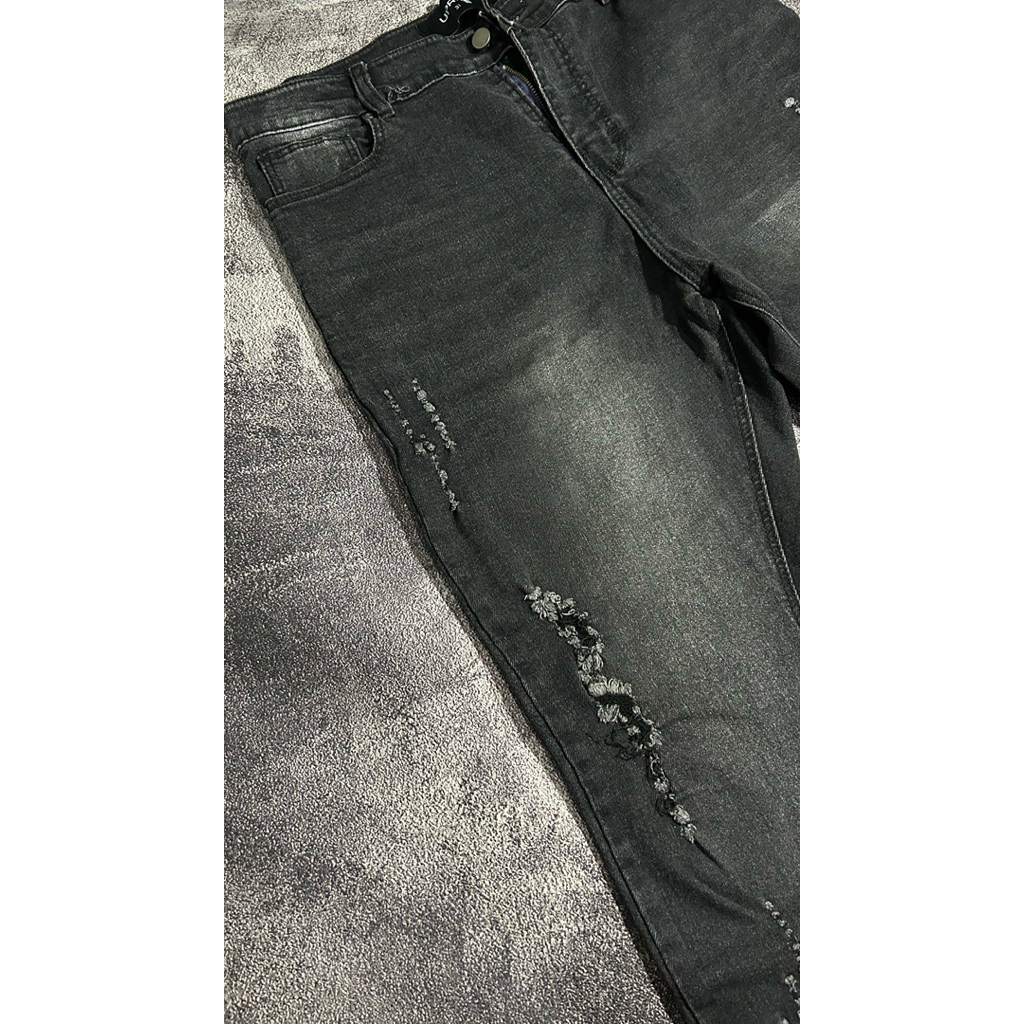 Uprise Denim Ripped