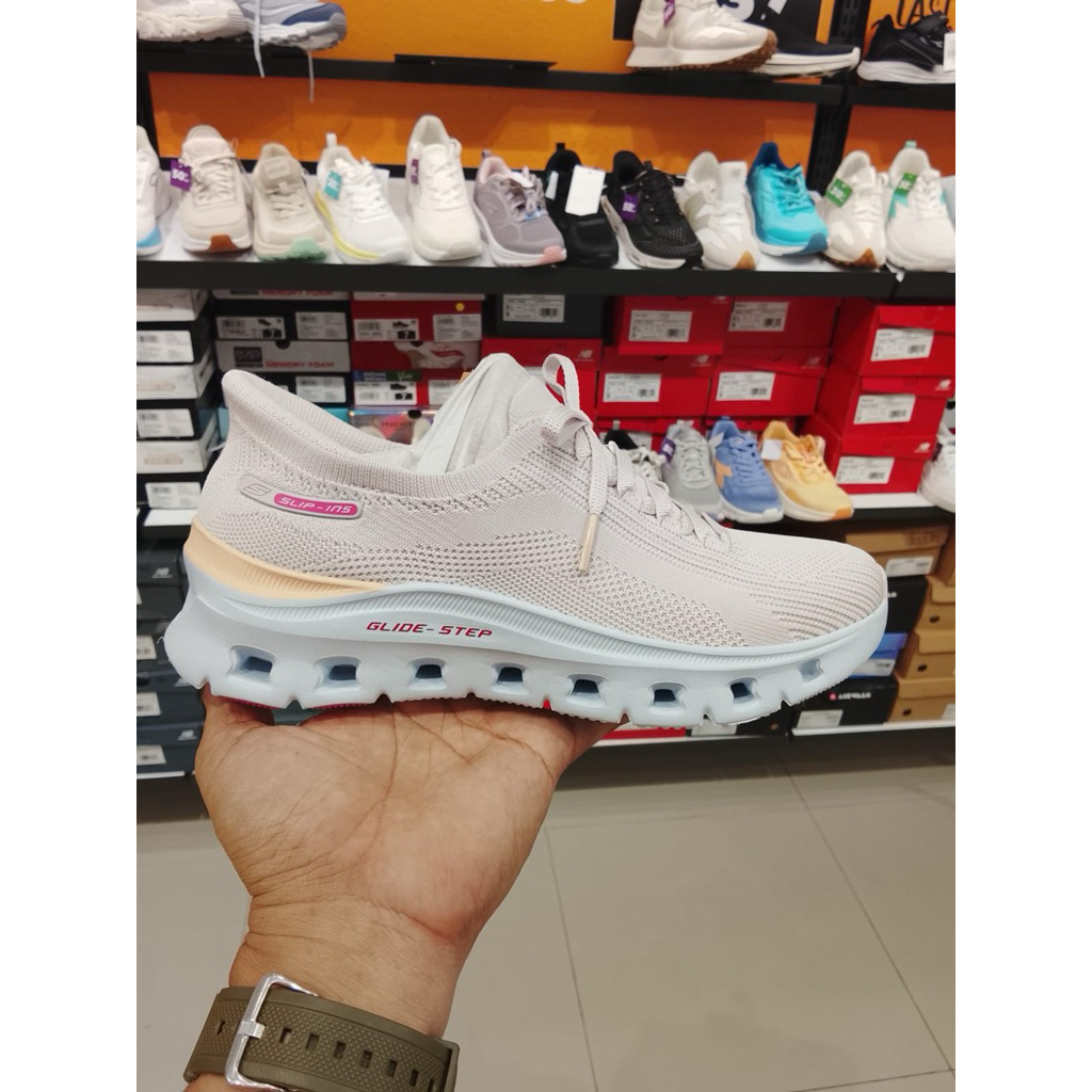 Sepatu Skechers Glide STEP PRO “Pink”