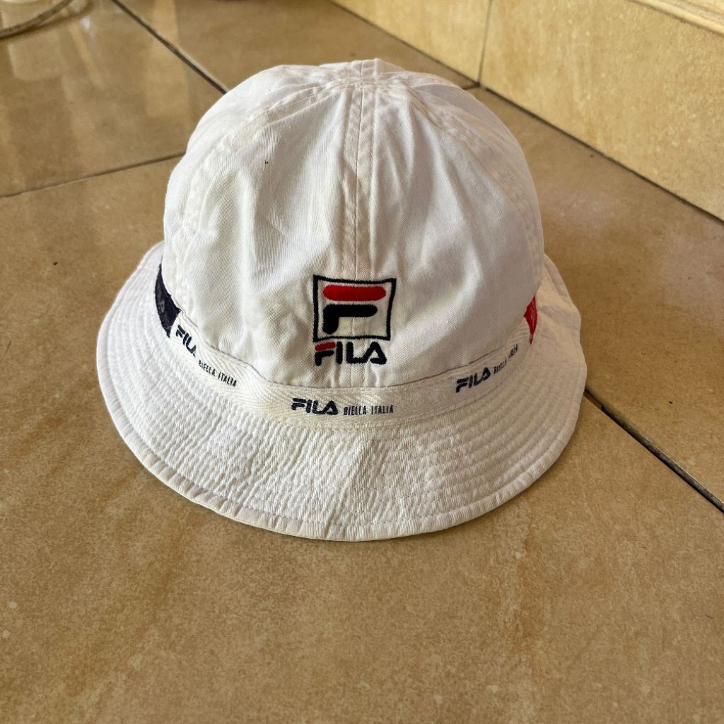 bucket hats Fila garis strip warna putih m 56,5 cm