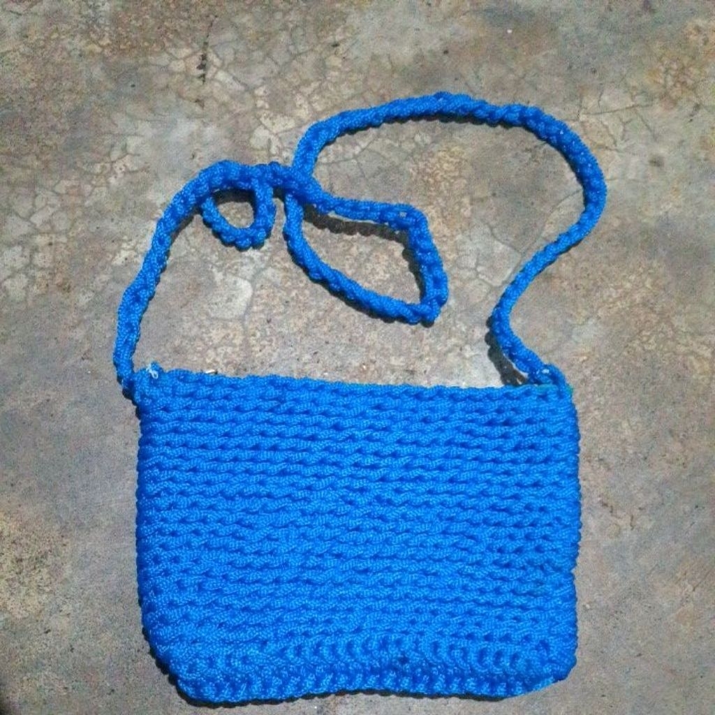 tas rajut benang
