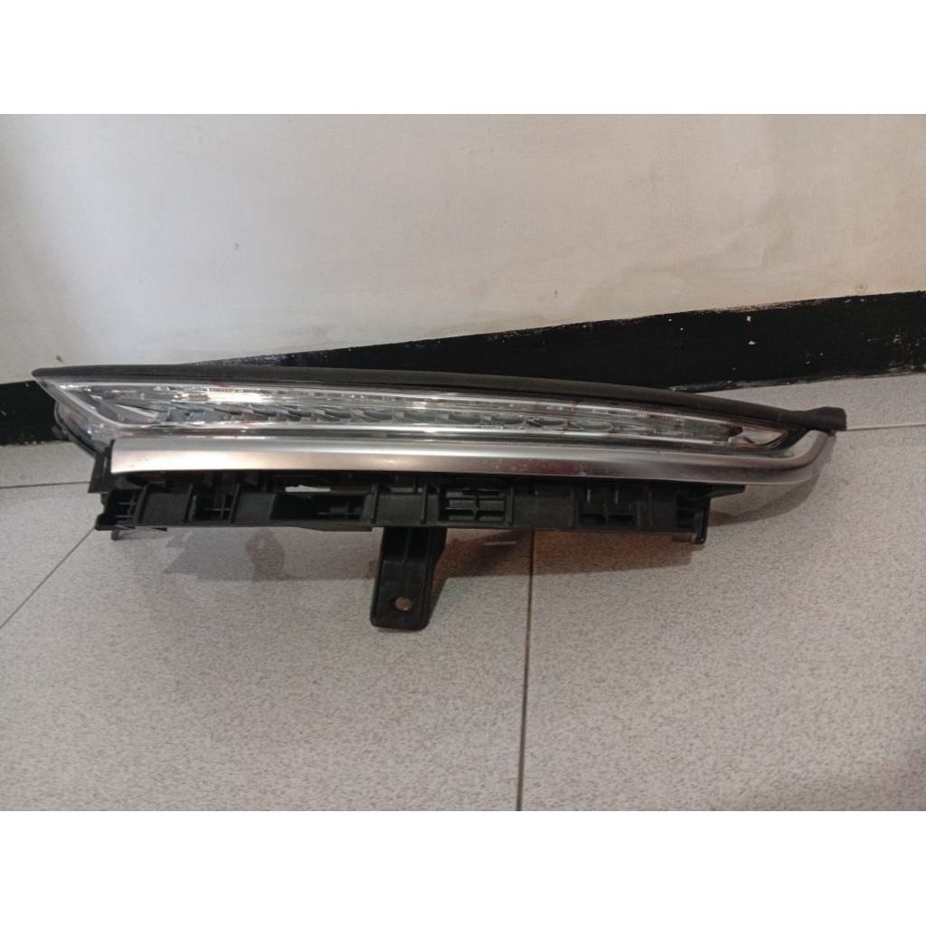 Lampu drl wuling almaz
