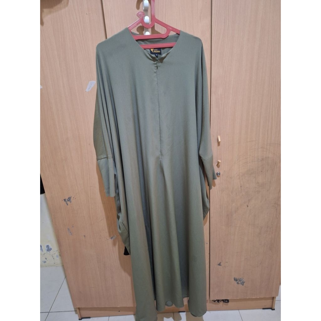 preloved aishmadina abaya khaki green