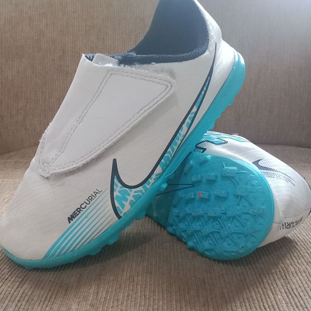 S267 sepatu31 Bola mini soccer anak N1k3 mercurial Preloved