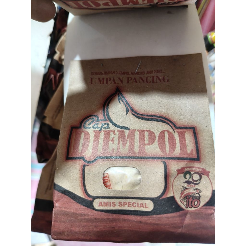 Umpan Djempol Kertas (Amis Spesial)