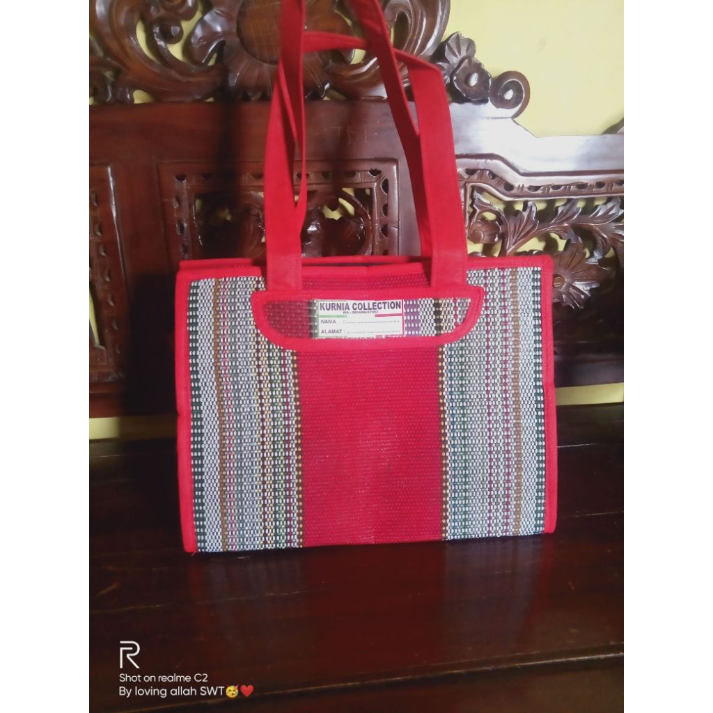 tas tikar tenun