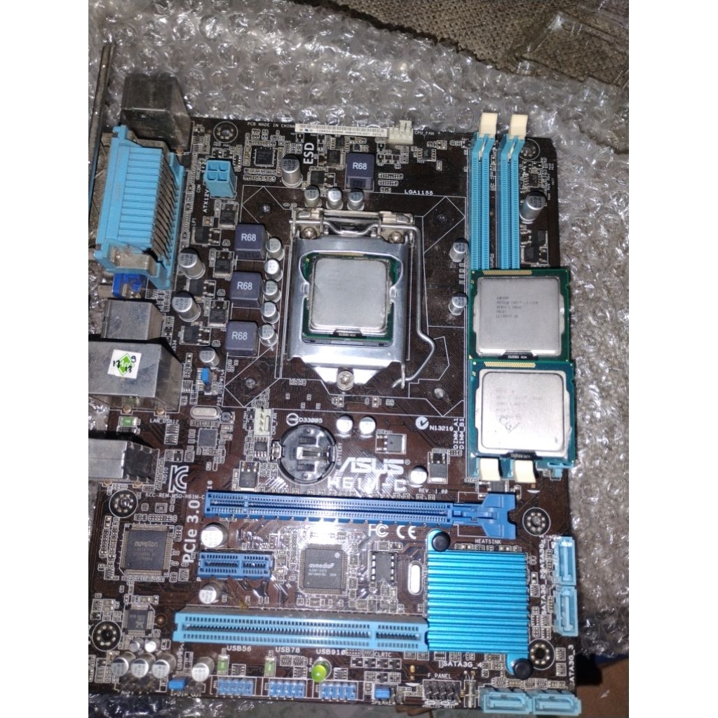 Motherboard Asus H61 + Processor i5 Gen 2 + i3 gen 2 + i3 gen 3 + Ram 4gb