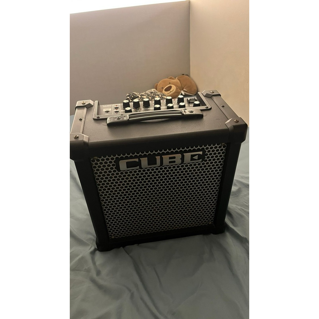 Amplifier Roland Cube-20 gx