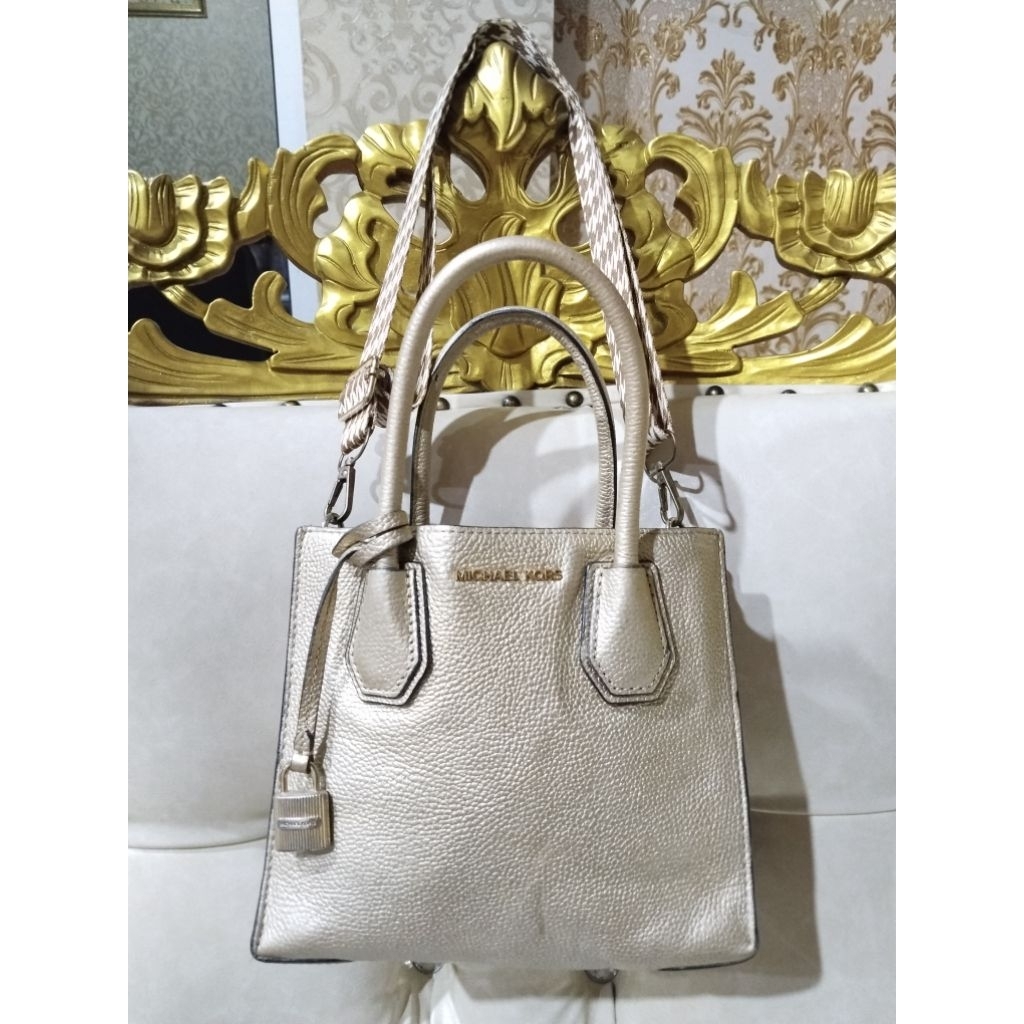 Tas MICHAEL KORS bekas pemakaian,second seken preloved