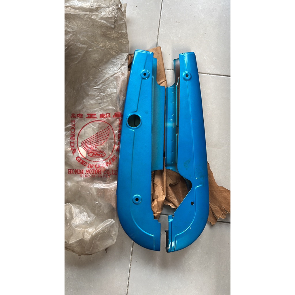 tutup rantai honda cb100 cb125 original