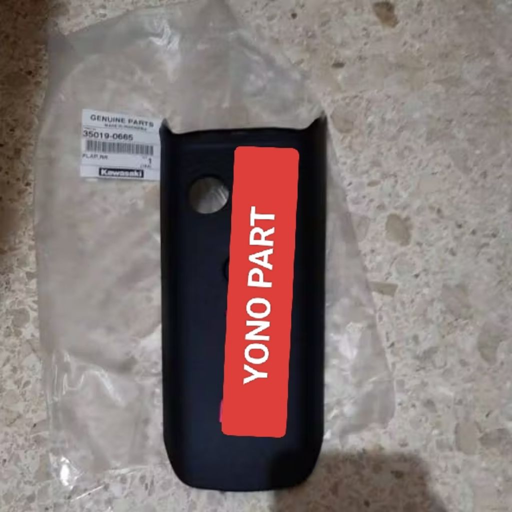 Spakbor belakang Kawasaki W-175 W175 Original