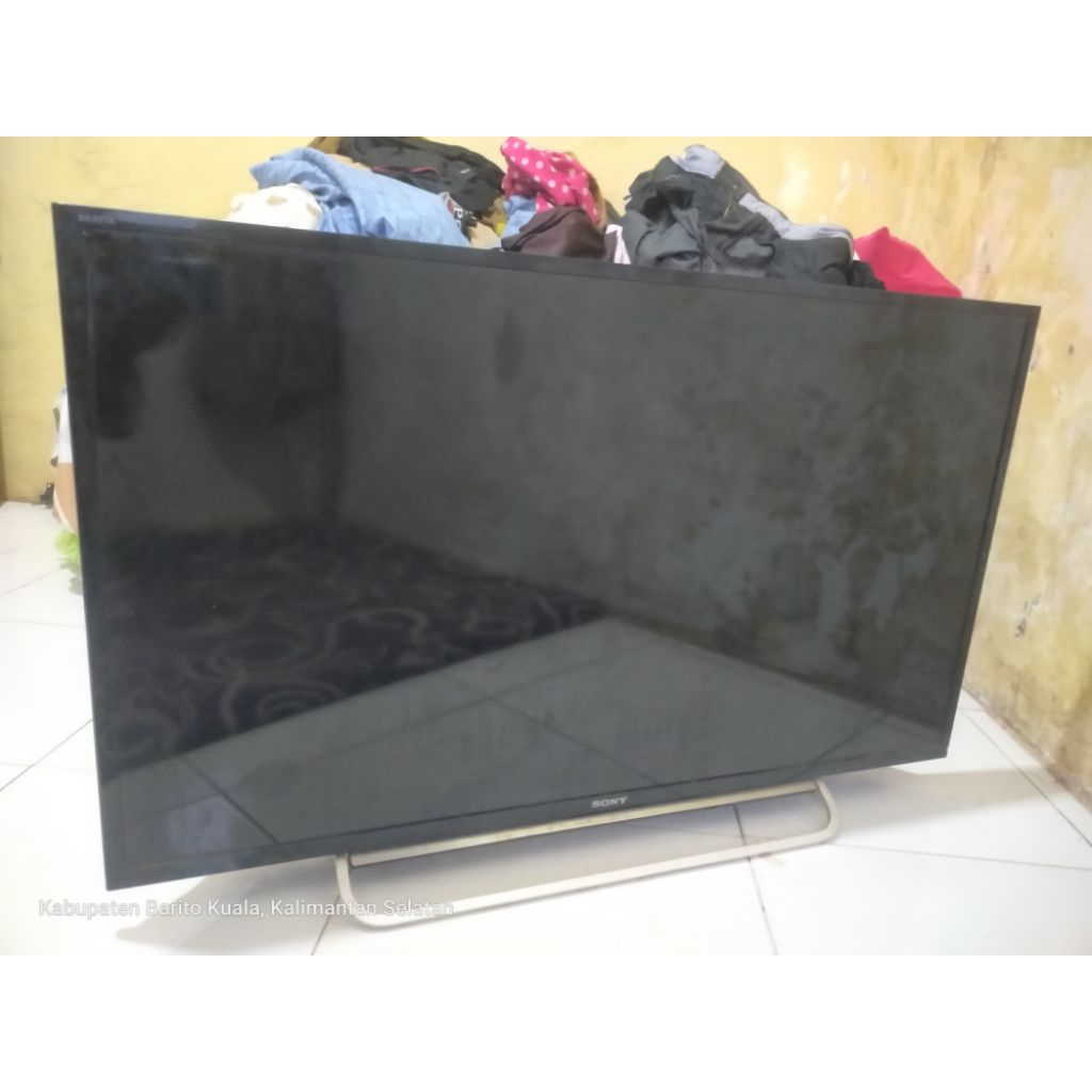 stand kaki tv sony kdl-40w600b bekas normal