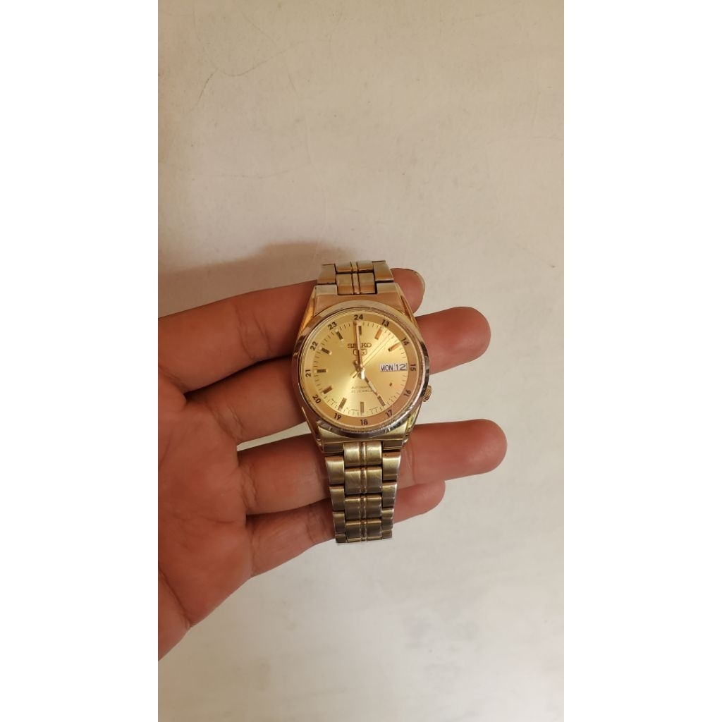 seiko 5 7S26_02C0 gold automatic