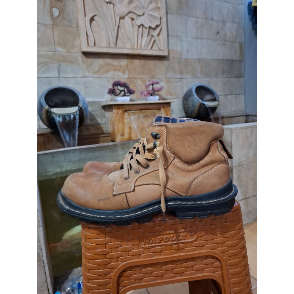 Sepatu Boots JimJoker