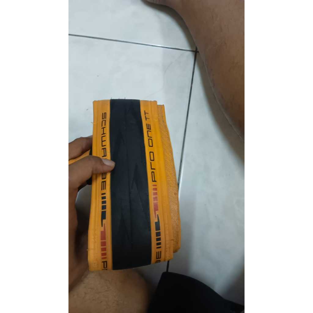 BAN LUAR SCHWALBE PRO ONE TT KUNING 28x700 (700x28C) TUBELESS EASY