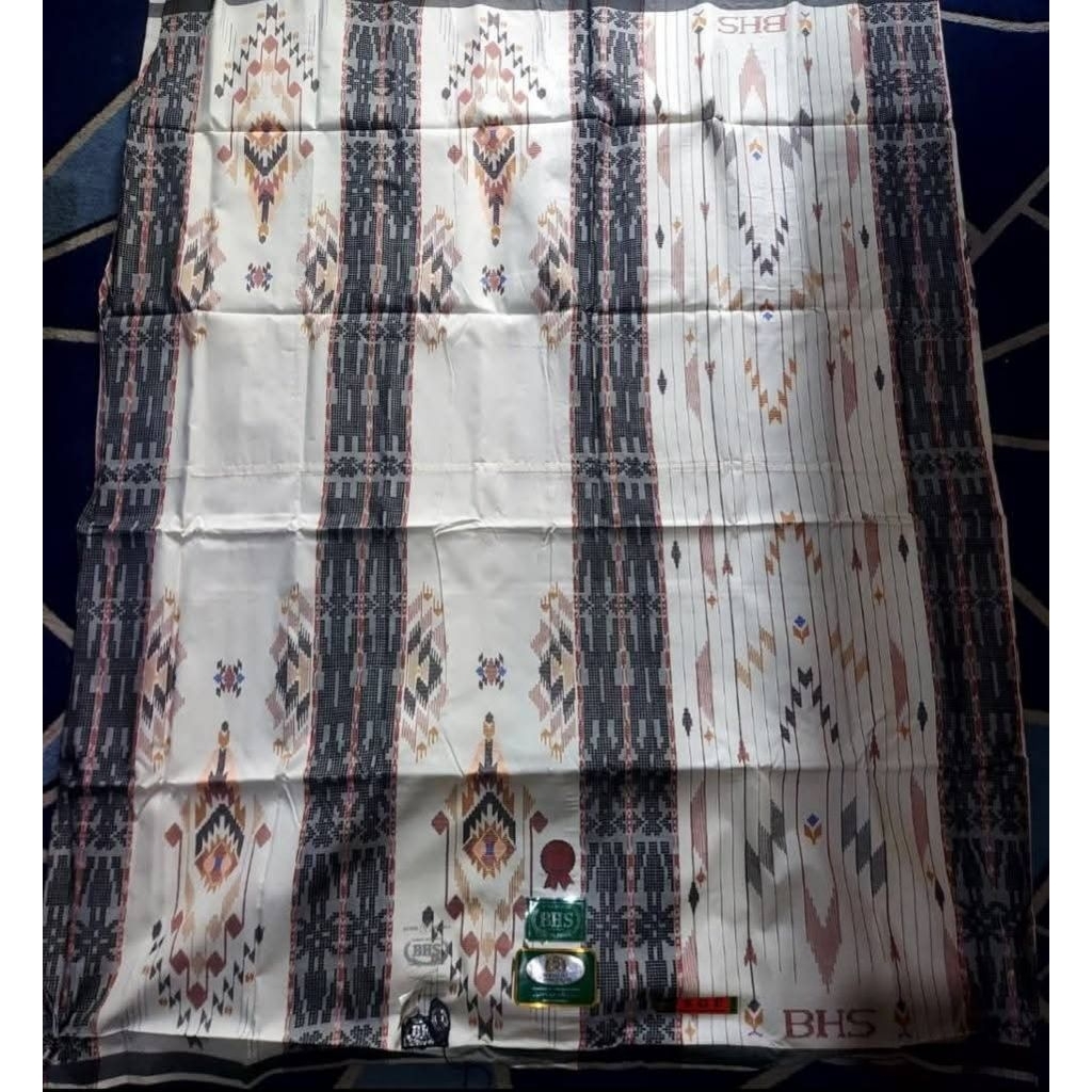 SARUNG BHS SGE SUTERA SPUNSILK 210 SILVER