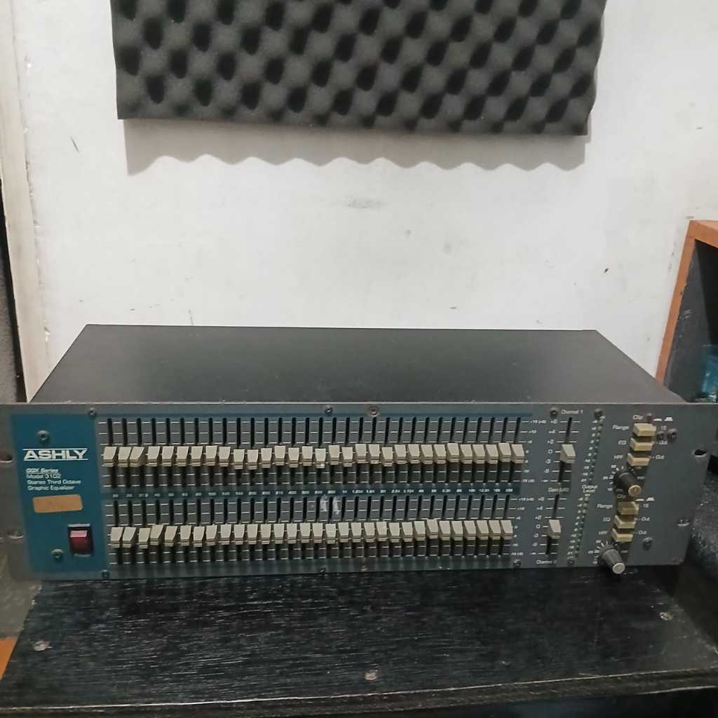 Equalizer ashly GQX3102 Original USA second. Normal orian siap pake