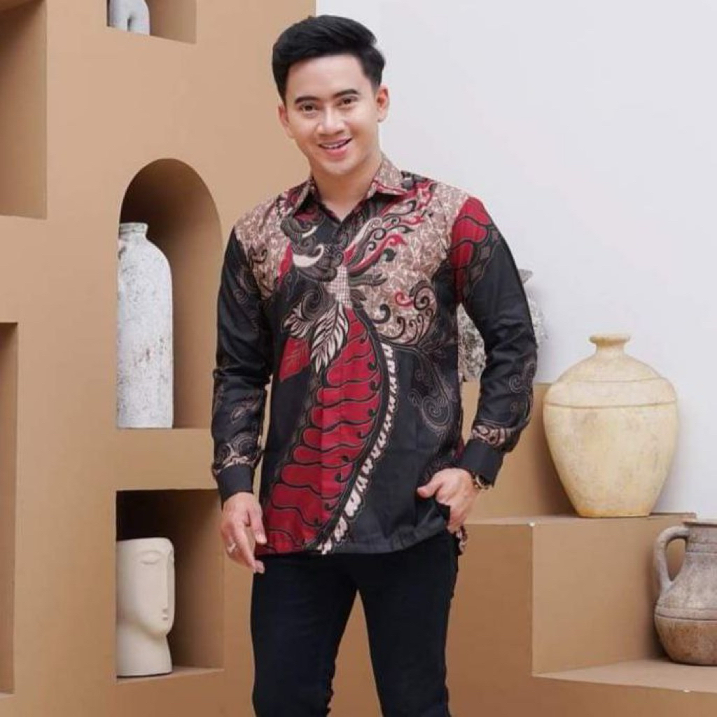 Anak Laki-Laki Sangkuriang Merah Adem & Nyaman Lengan Panjang