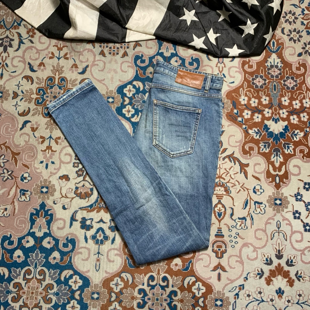 RIPPED BLUE JEANS IST KUNTS SKINNY FIT