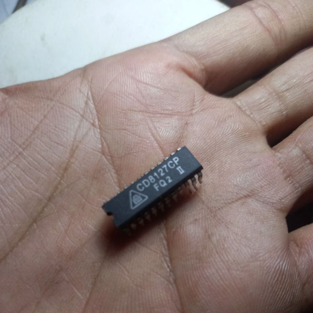 IC CD8127CP FQ2 Copotan power radio tape