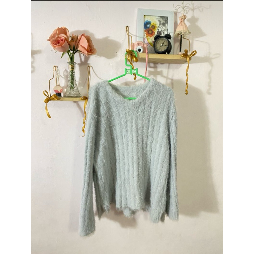 sweater bulu preloved
