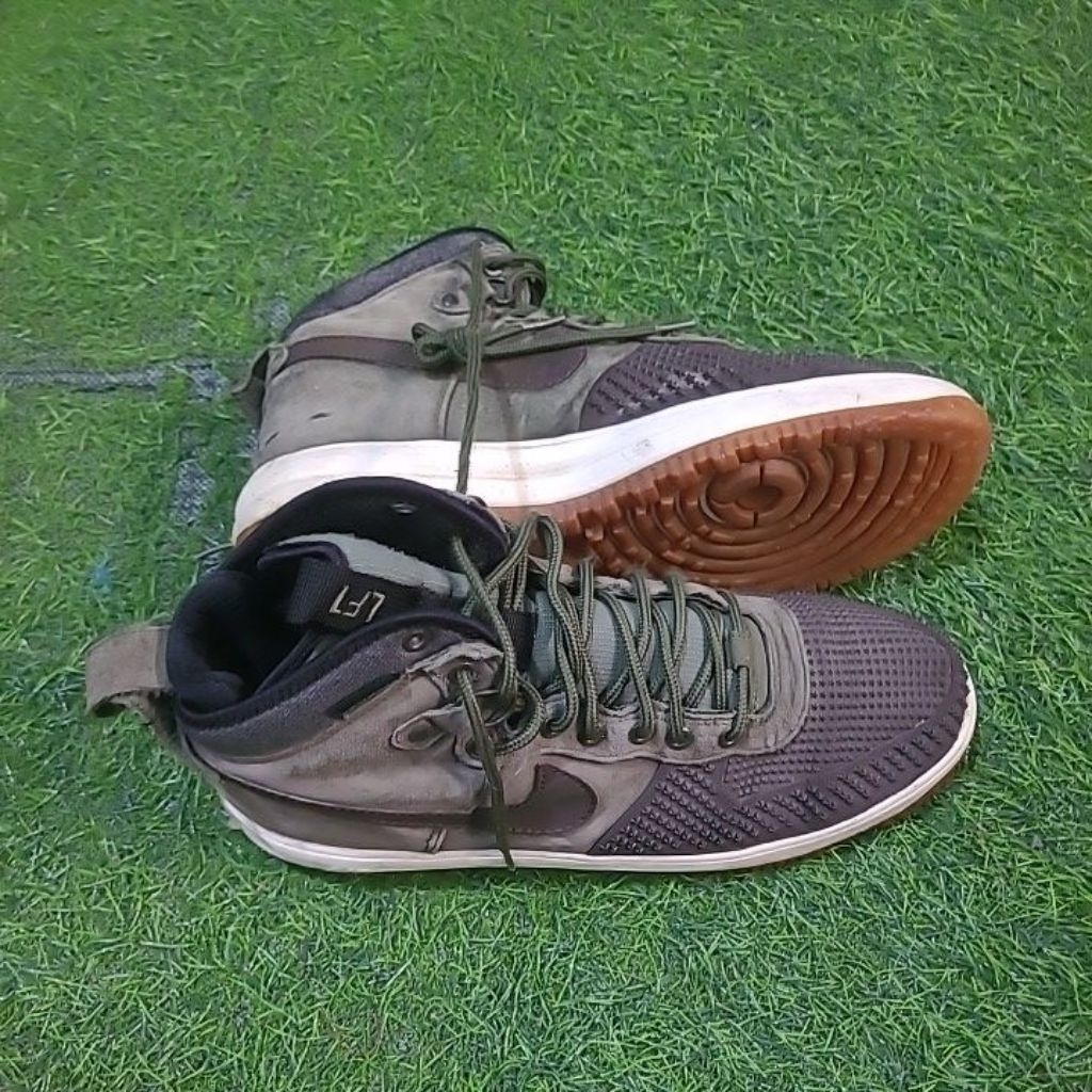 sepatu bots nike lunar force 1 size 45