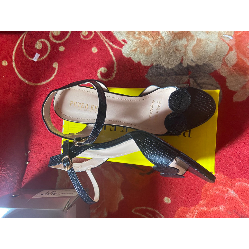 Heels Peter Keiza