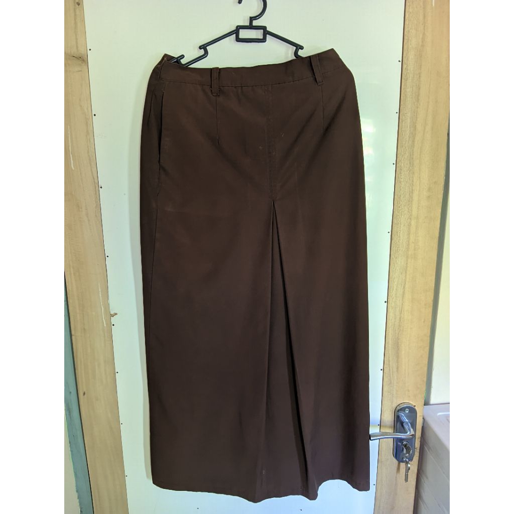 ROK SERAGAM PRAMUKA REMPEL 1 SMA (M) PRELOVED