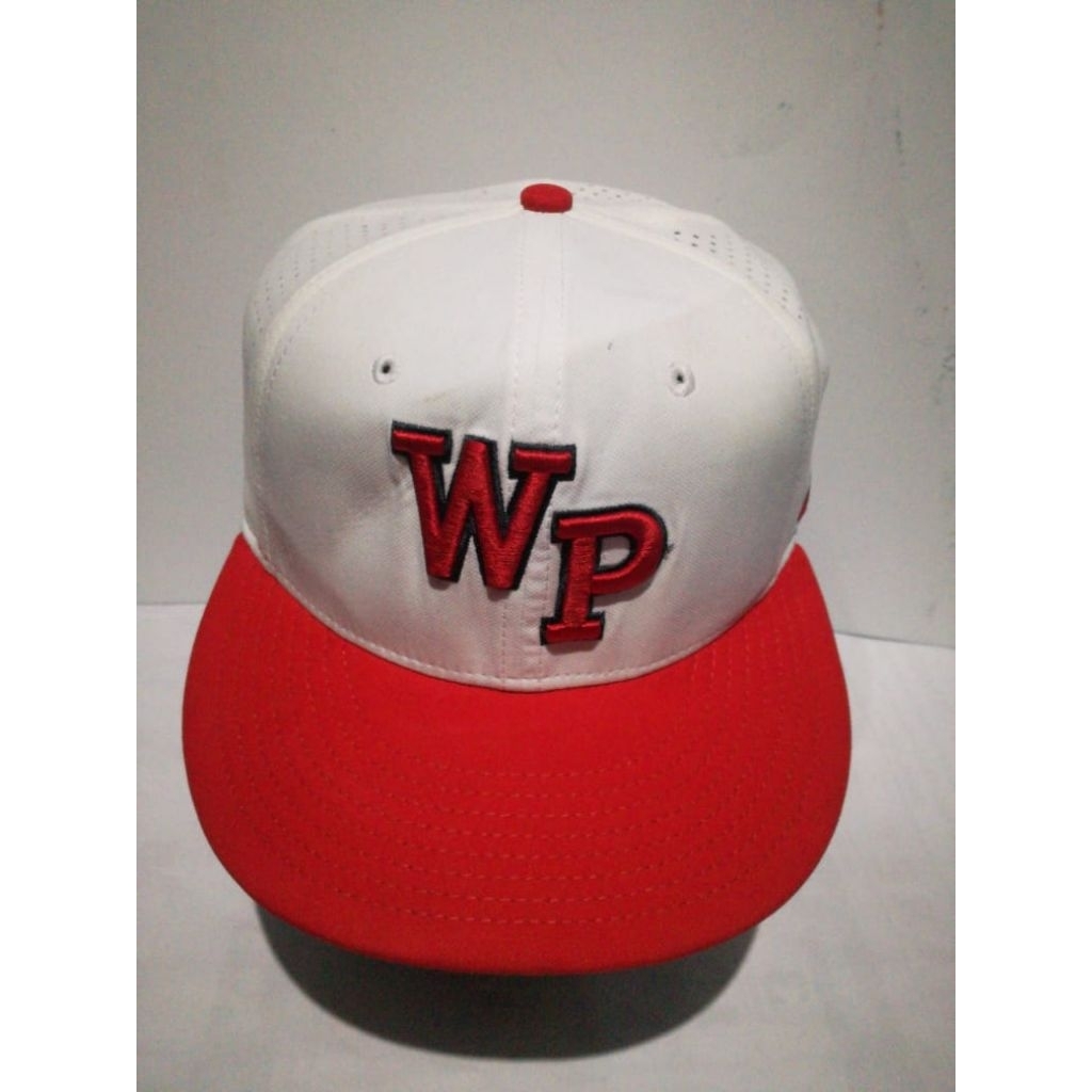 Topi nike fitted size L-XL second