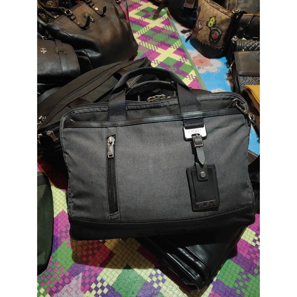 Tumi Briefcase Original 100%