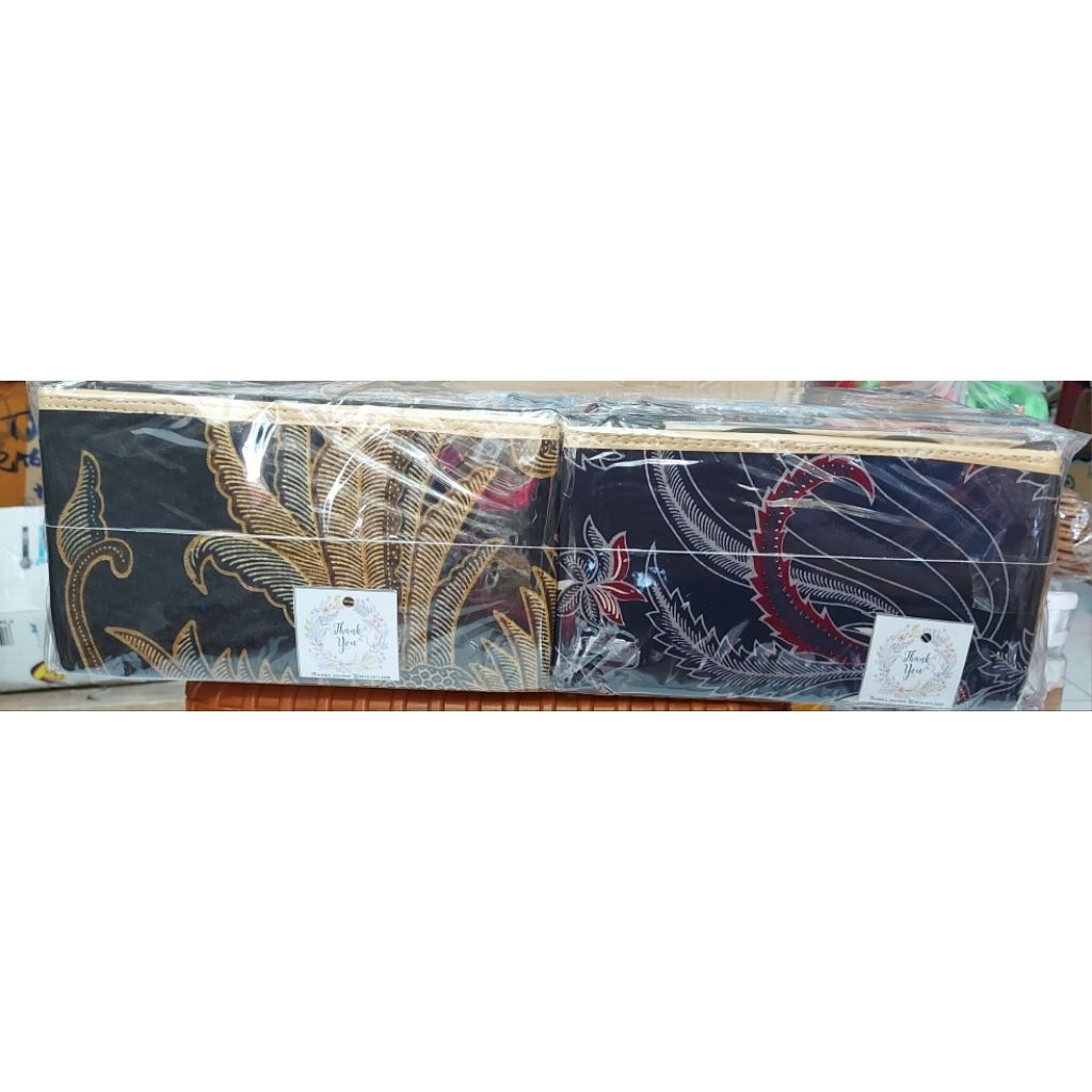 Souvenir dompet batik besar kemas plastik