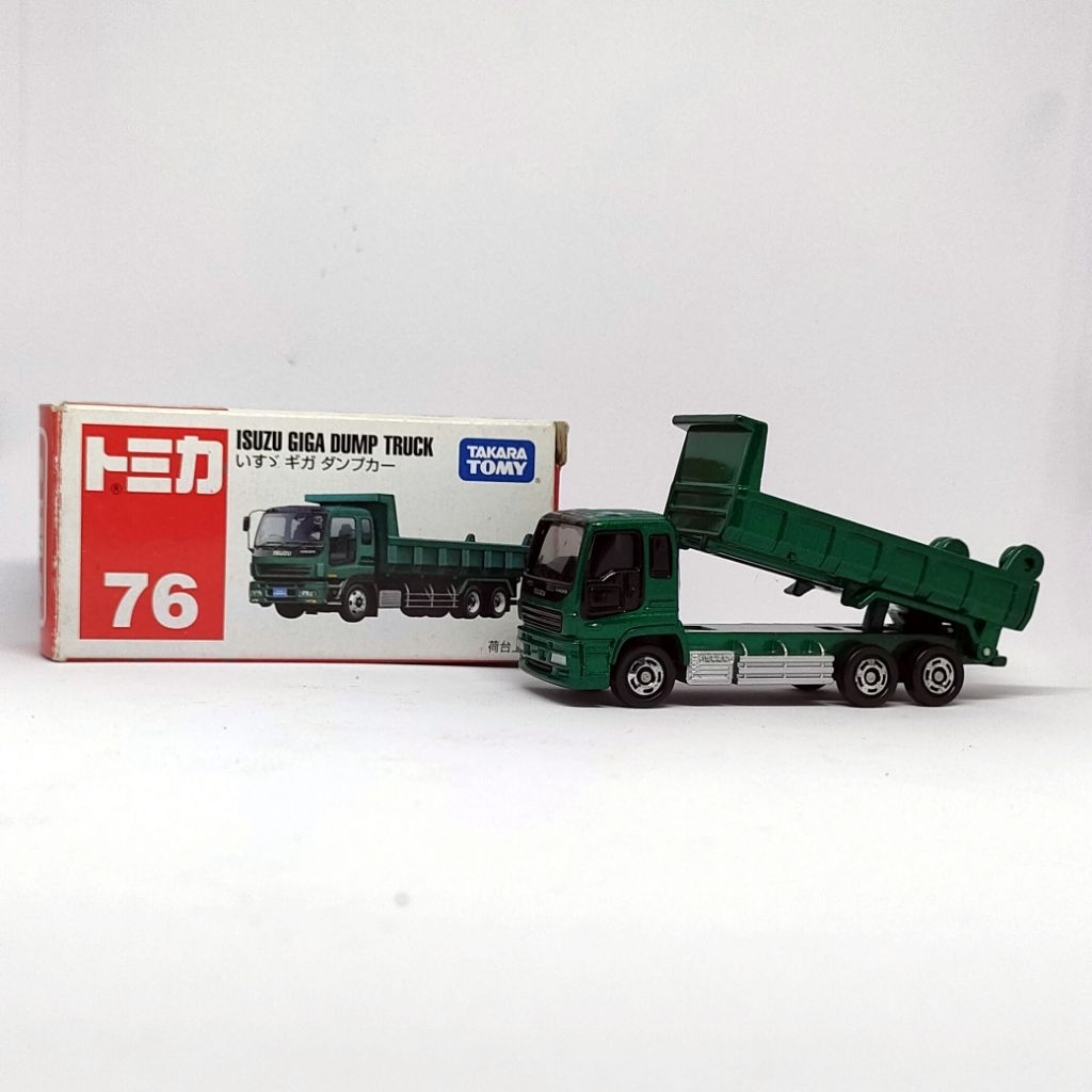 Tomica No 76 Isuzu giga dump truck
