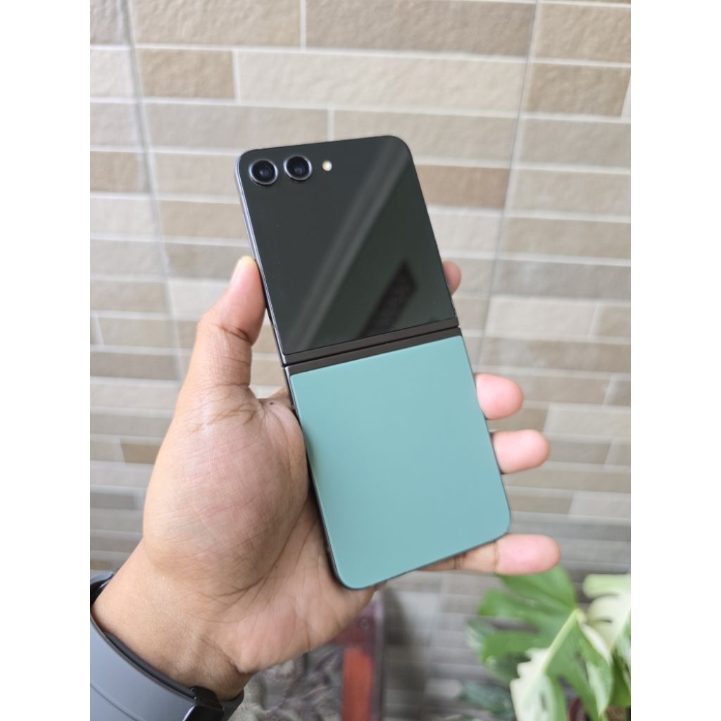 Handphone Hp Samsung Z Flip 5 5G 8/512 Second Seken Bekas Murah