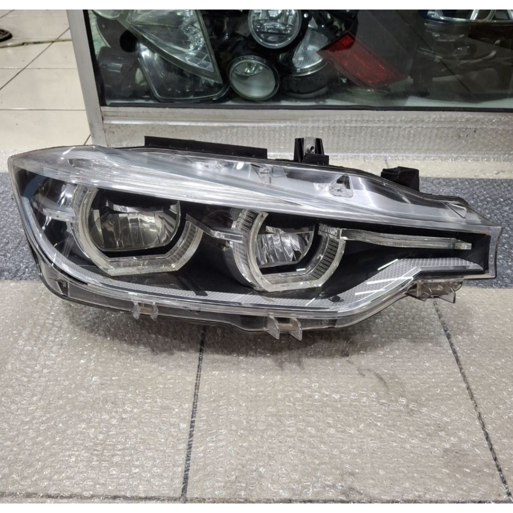 lampu depan bmw f30 lci