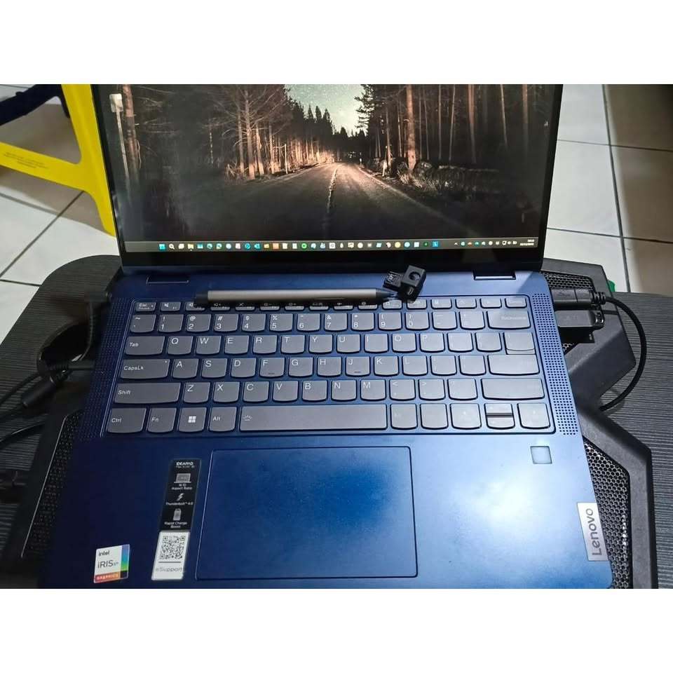 Dijual Laptop Lenovo Ideapad Flex 5i (2 in 1)