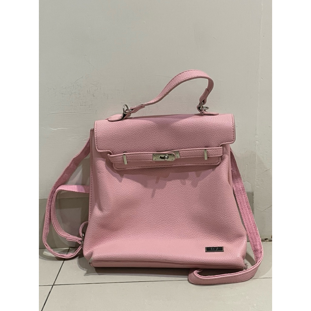 En Ji Leather Backpack