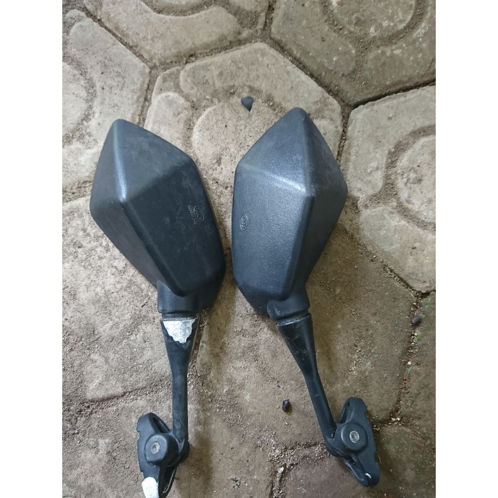 spion ori copotan cbr