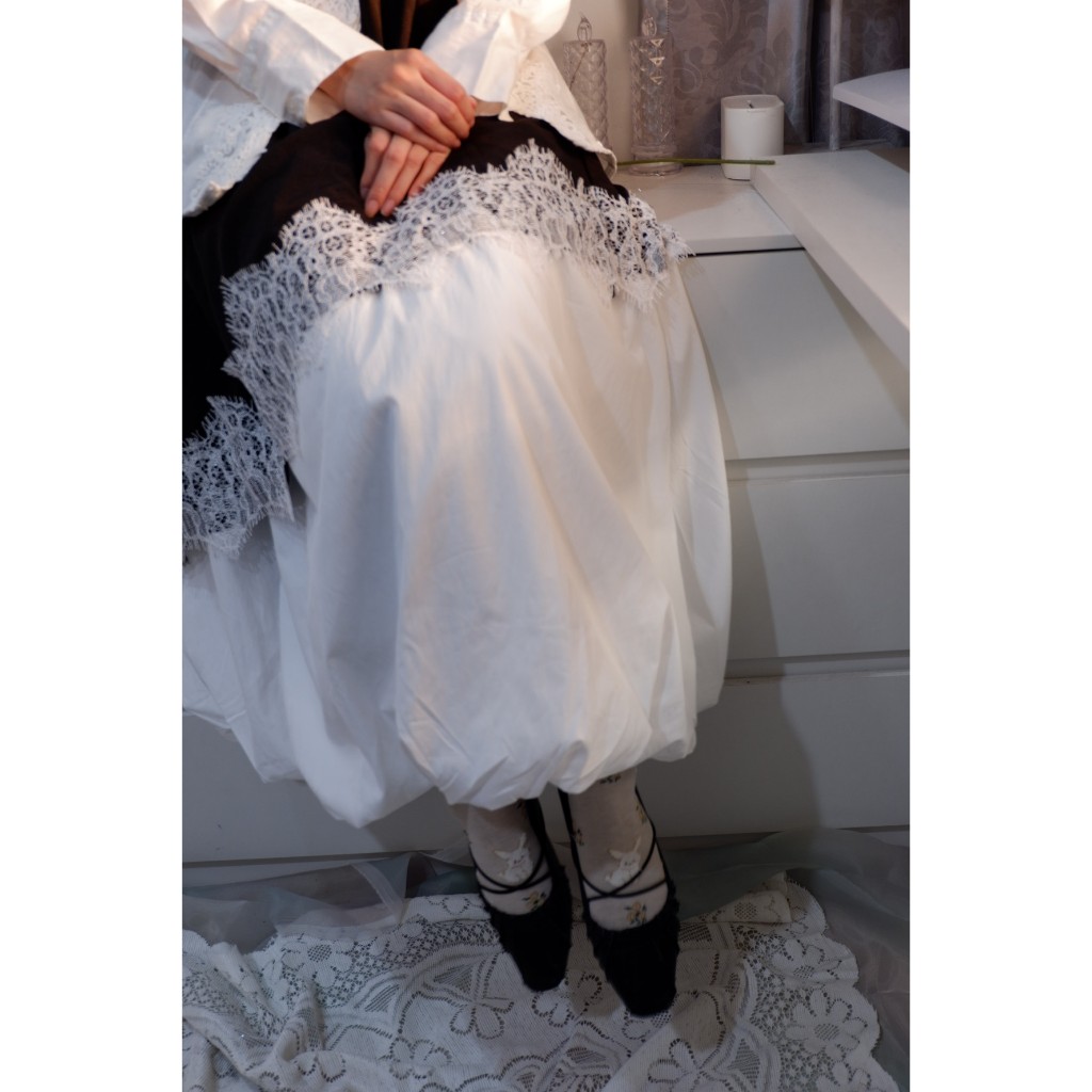 [NEW] ROK SATIN LACE MIRING LAYERING