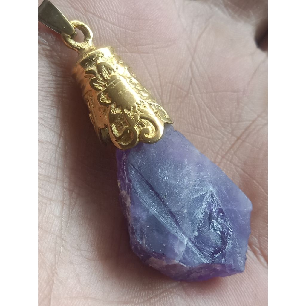 liontin batu natural kecubung