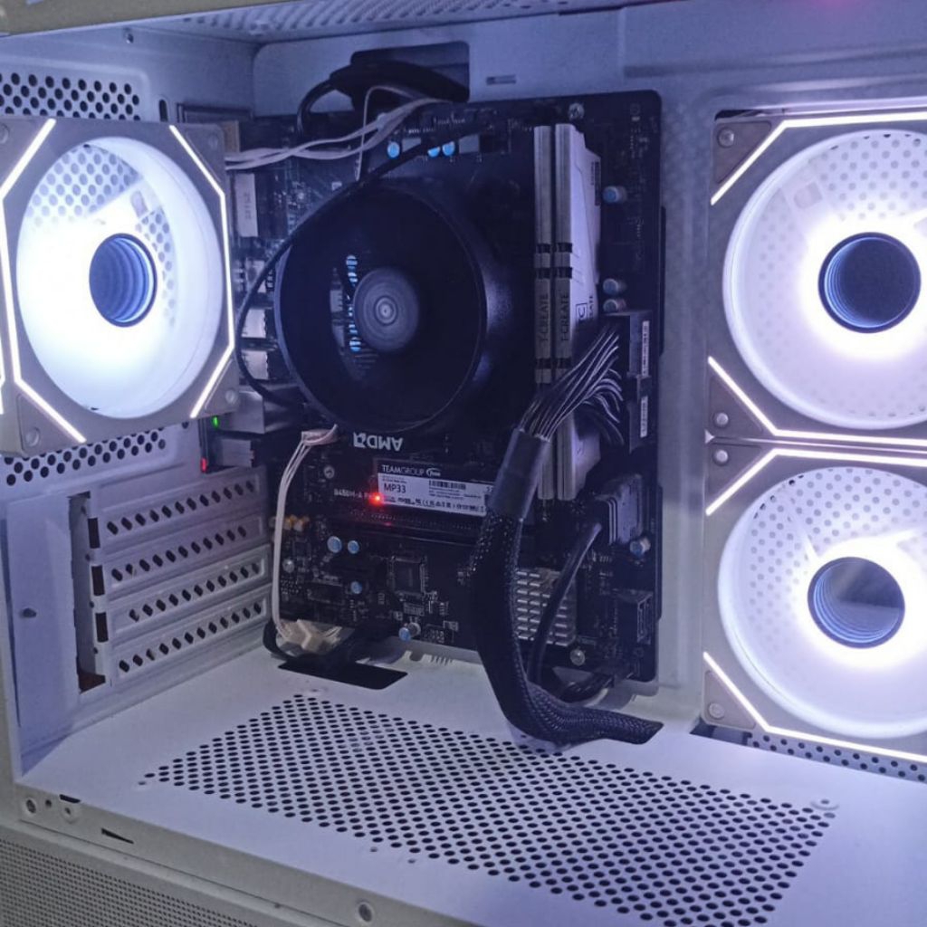 PC AMD RYZEN 3 2200G BEKAS PEMAKAIN PRIBADI