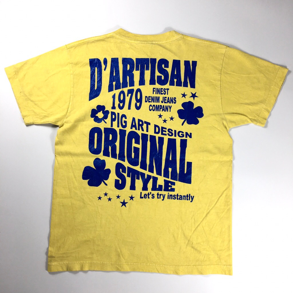 Kaos lengan pendek studio d’artisan