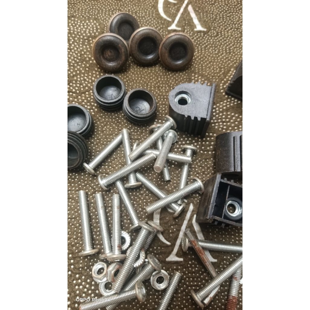 SPAREPART RAK KABINET RANDOM B