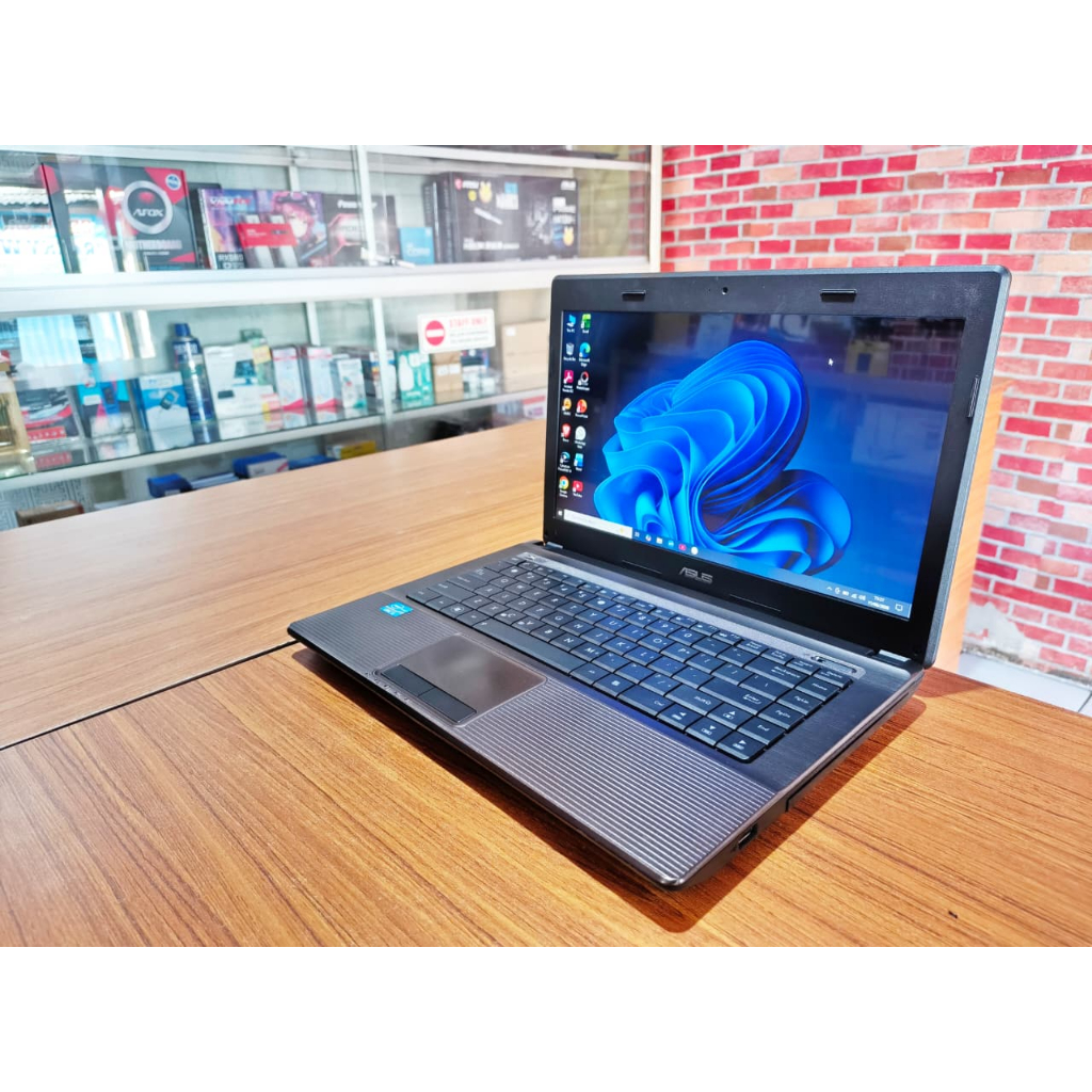 LAPTOP ASUS X44H Core i3-2330M