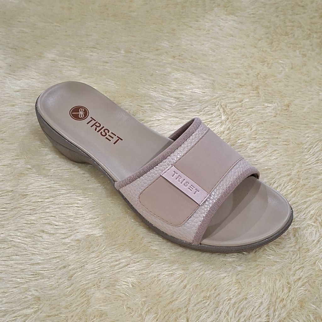 Triset Sandal Wedges Wanita Original | Preloved