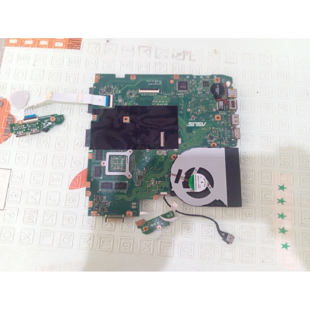 mainboard Asus k46cm no display