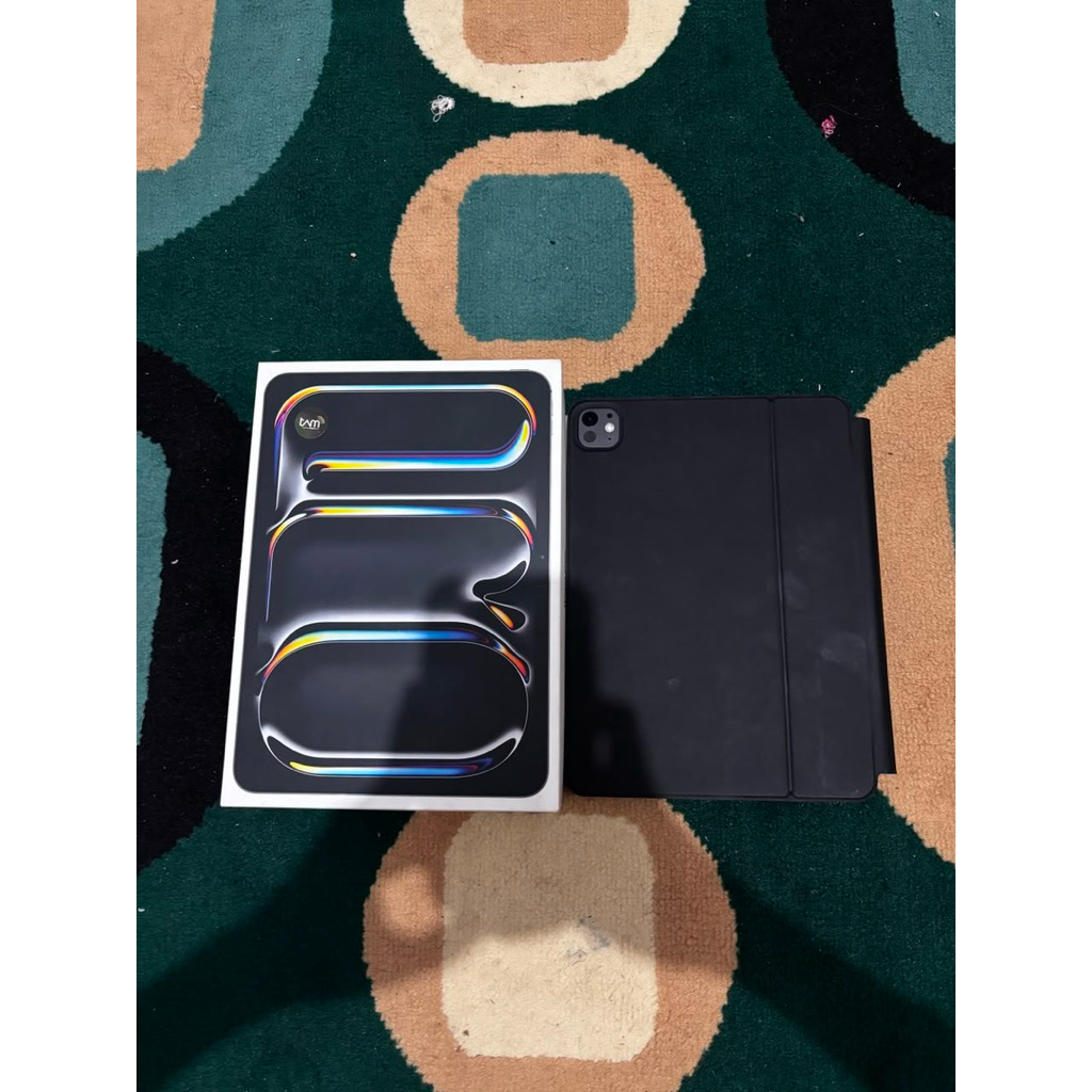 iPad pro M4 11” 256gb WIFI AND CELLULAR