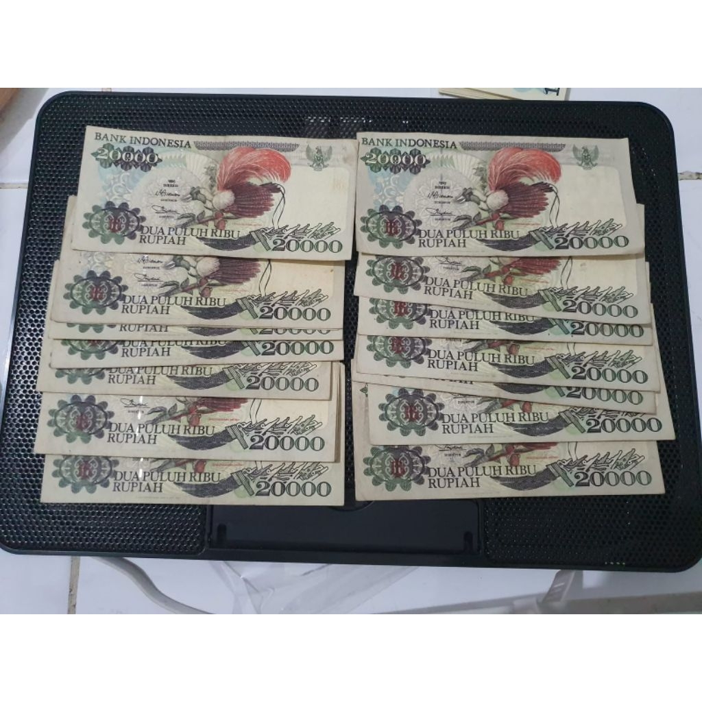 Uang kuno 20000 Cenderawasih Beredar