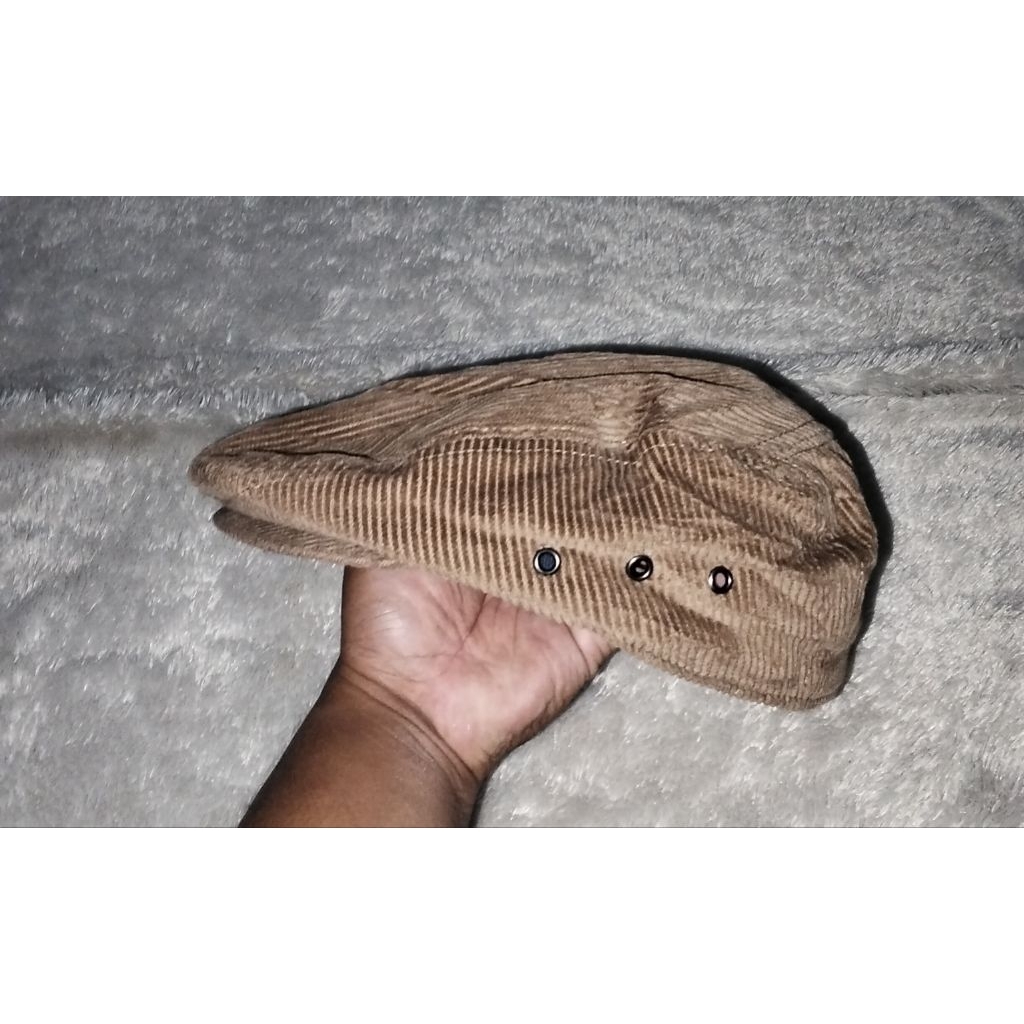 Topi Flatcap TCM TCHIBO CERTIFIED MERCHANDISE bahan Cordu ada kancing depan Size 59-60cm Second
