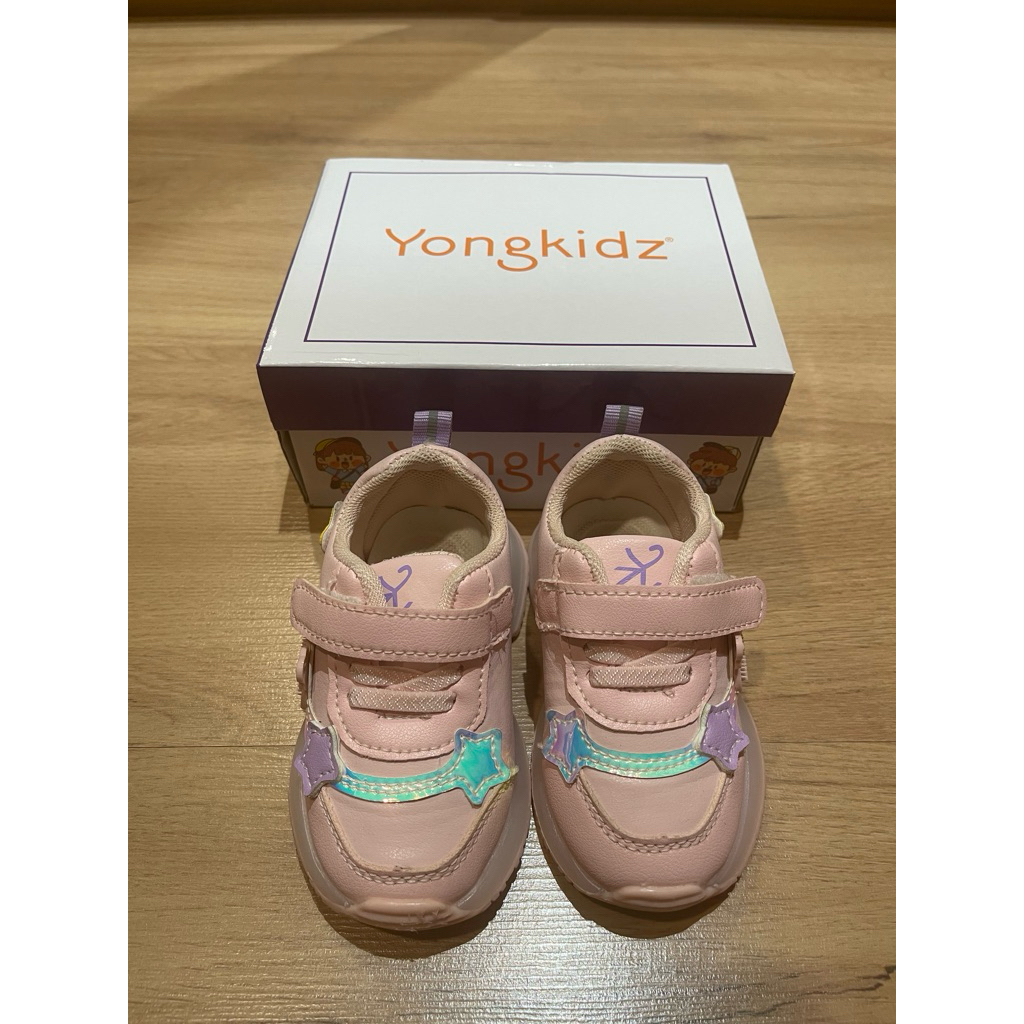 preloved sepatu anak yongkidz pink size 19 (led mati)
