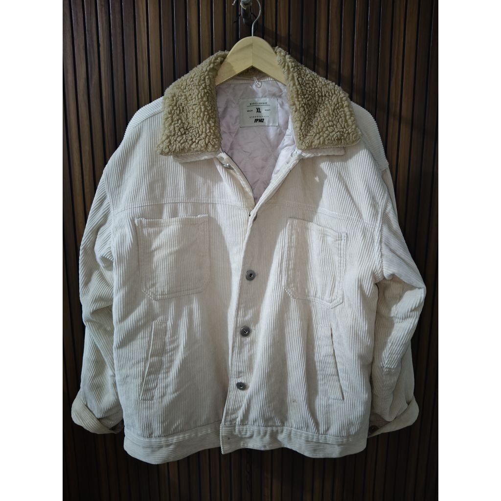 Jacket jeans pria cream sherpa